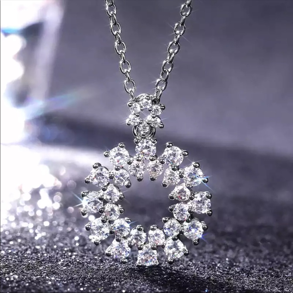 New 925 Silver Luxury Diamond Necklace